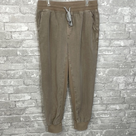 Aerie Khaki Casual Jogger - Picture 1 of 7